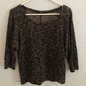 light sweater/long sleeve top